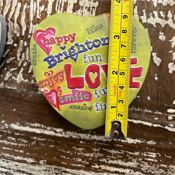13 small Brighton heart tins - Picture 4 of 4